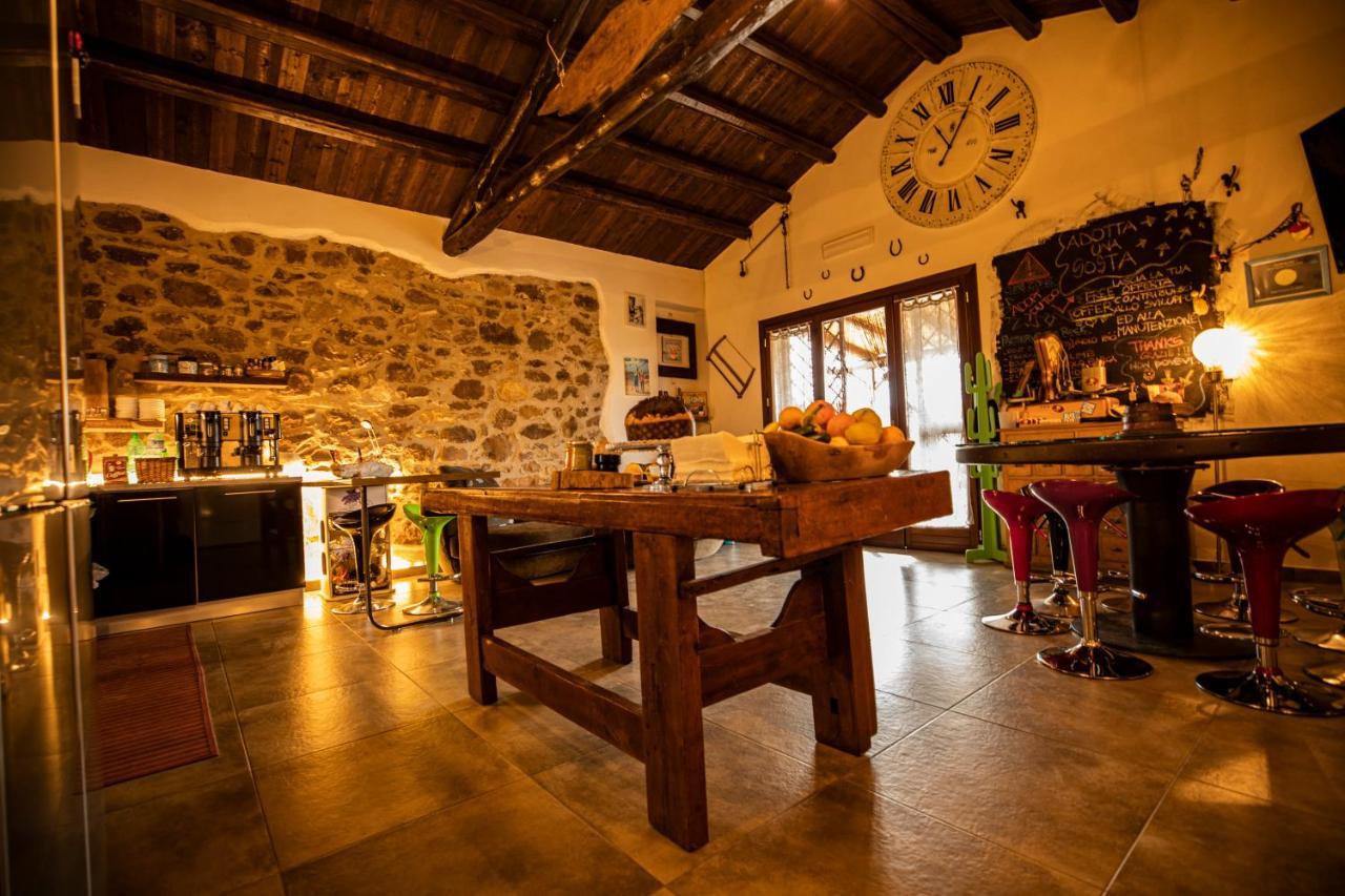 B&B Polvere Di Stelle Ummari Buitenkant foto